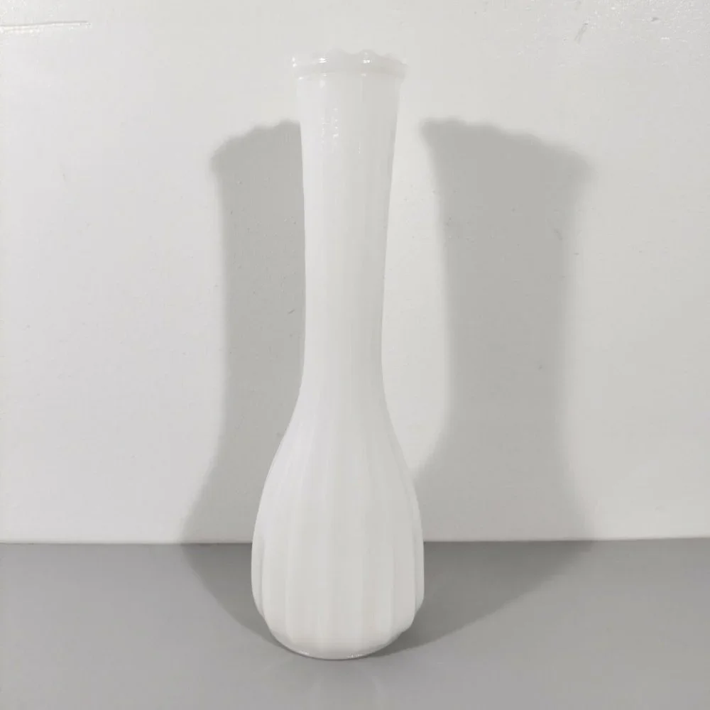 4/$20 Vintage Stars and Bars Milk Glass Stem Bud Vase Nice! Ribbed